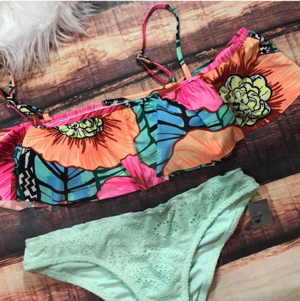 Floral bikini set - Picture 2 of 7